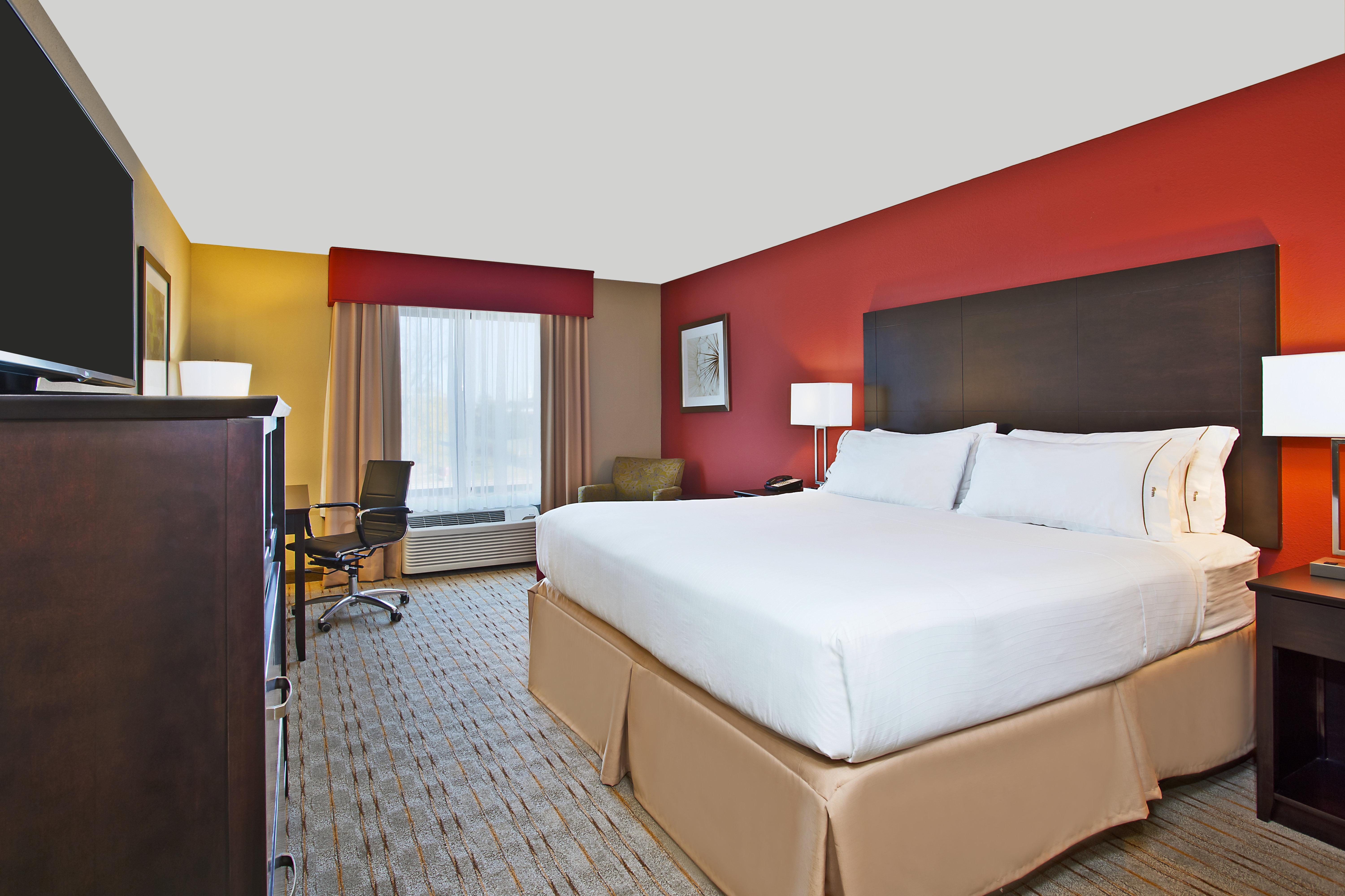 Holiday Inn Express & Suites Springfield By Ihg Exterior photo